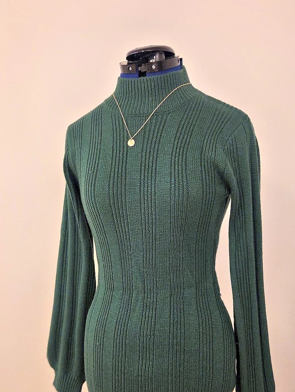 Green Ribbed Knit Mini Dress Like New - Picture 5 of 6